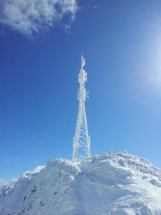 Sendemast am Gipfel