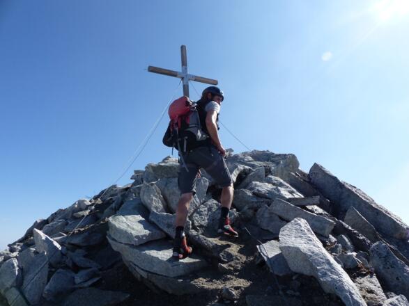Am Gipfel der 3.303 m hohen Reichenspitze.