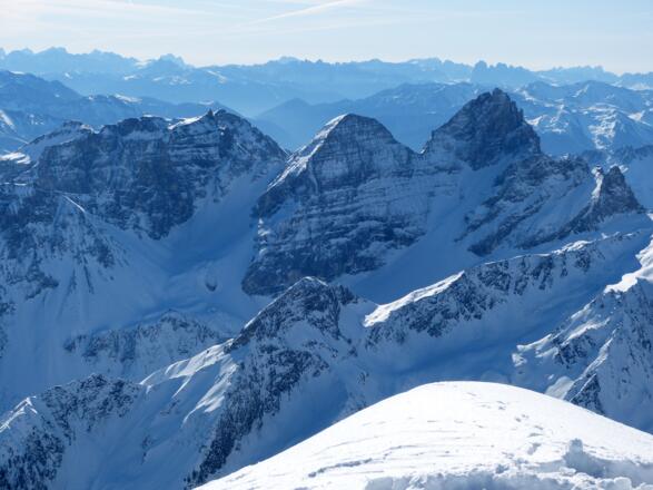 Am Gipfel des Habicht. Für die Aufstiegsmühen belohnt dieser grandiose Ausblick!