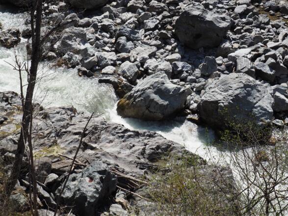 Der Inn im engen Korsett