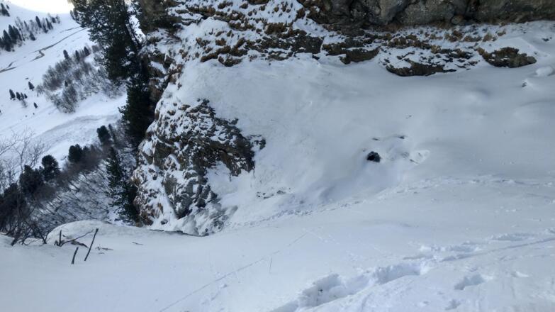 Die flache Mulde oberhalb des Hauptfalles, oft ist hier kein Eis vorhanden.