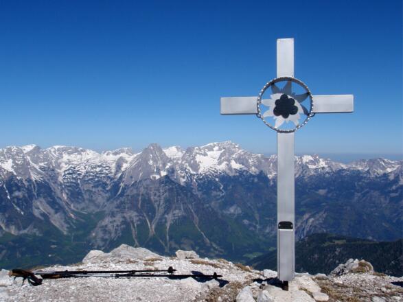 Gipfelkreuz Kaminspitze 2333m