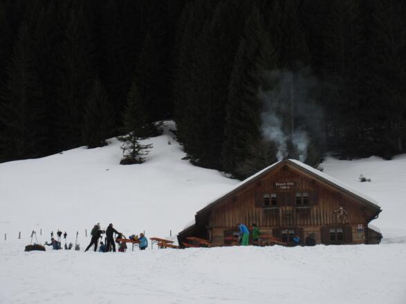 Die Bärgunthütte lädt zum Einkehren ein.