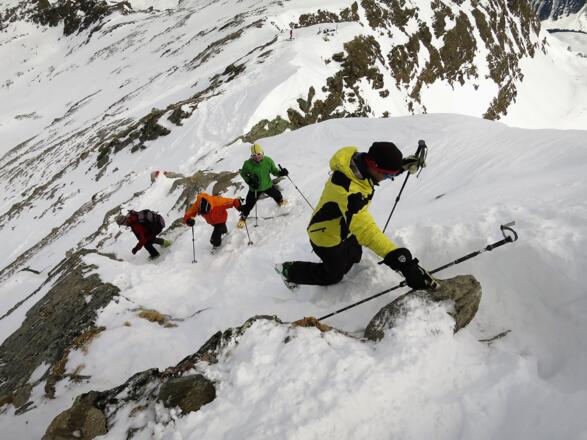 ... folgt dem Sommerweg und weist auch im Winter nur geringe Schwierigkeiten auf.