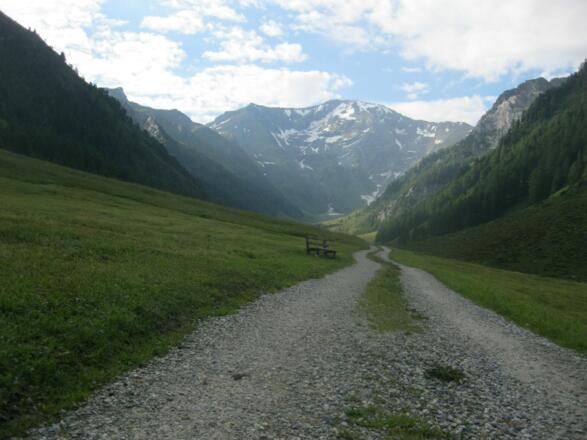 In den Kaserer Winkl, hinten der kleine Kaserer