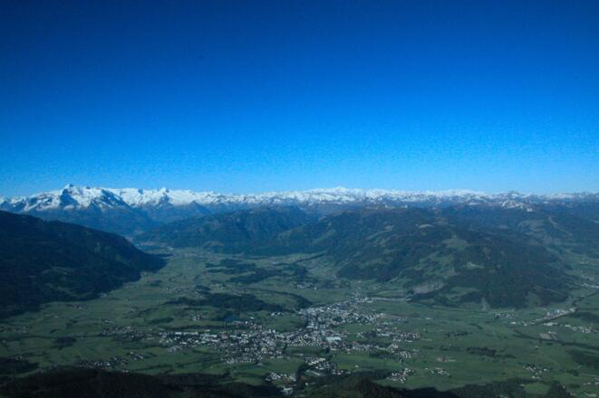 Ausblick von der Peter Wiechenthaler Hütte
