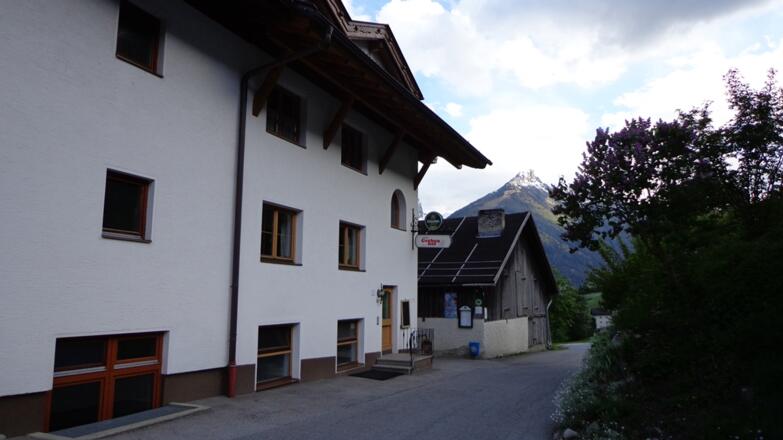 Beim Gröbenhof lohnt eine Einkehr wegen der Eisspezialitäten.