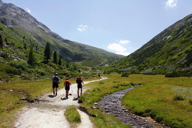 Wanderer im Zamser Grund