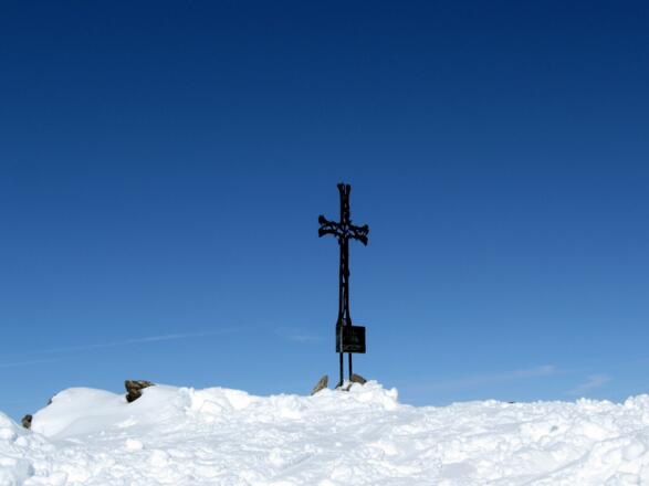 Schönes schmiedeisernes Gipfelkreuz