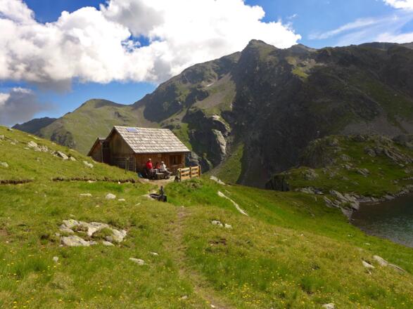 Die Glaurit- oder Geigenseehütte ist erreicht