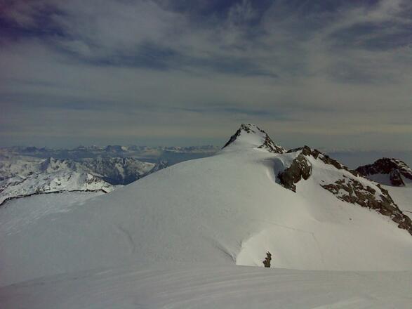 Vom Gipfel zum Hinteren Seelenkogel