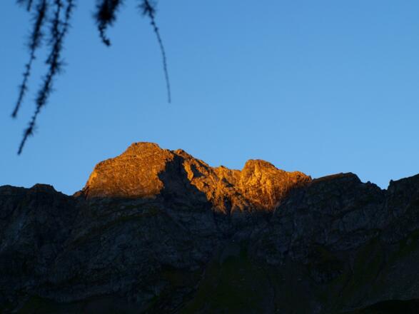 Zinkwand, erste Sonnenstrahlen