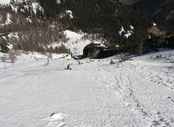 Blick hinunter in der steilen Nordrinne