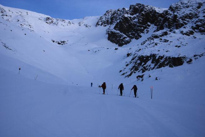 Aufstieg über die Piste zum Schutzhaus Schöne Aussicht