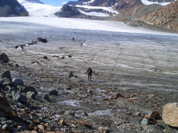 Querung des Mittelbergferners