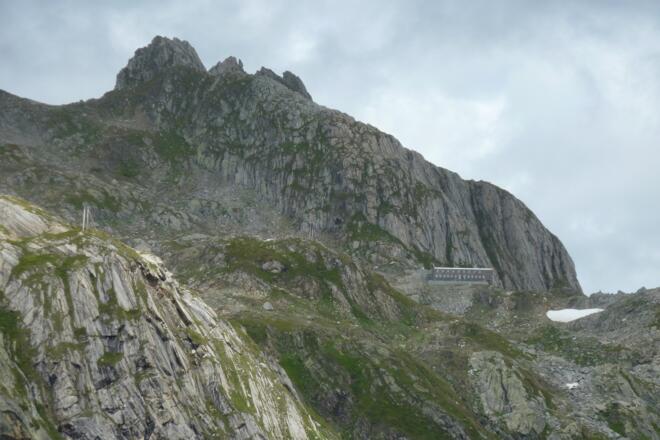 Blick von Süden auf die Capanna Cristallina
