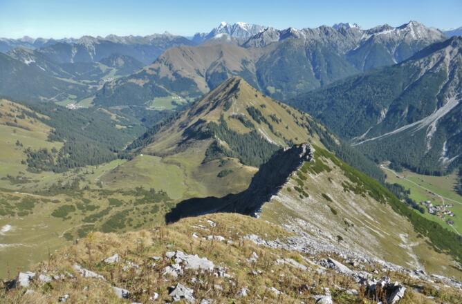 Abstieg vom Wetterkreuz - dahinter Kelmer Spitze