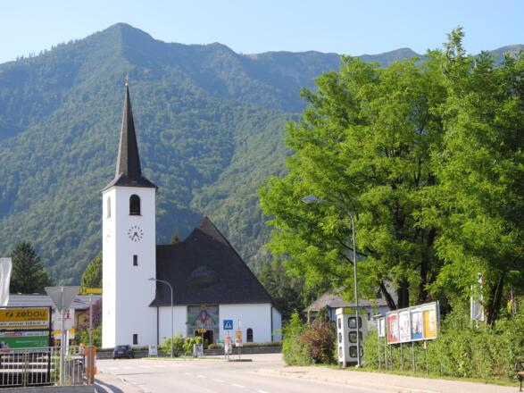 Der kurze Abstecher zur Wallfahrtskirche "Maria an der Straße" lohnt sich.