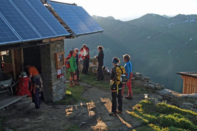 Aufbruch von der Schwarzenberghütte