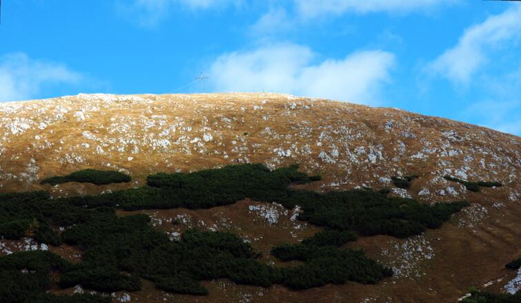 Kreuz in Sicht von Westen um 1865m