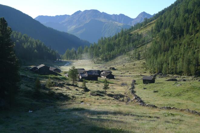 Die Vordere Trojeralm im Rückblick