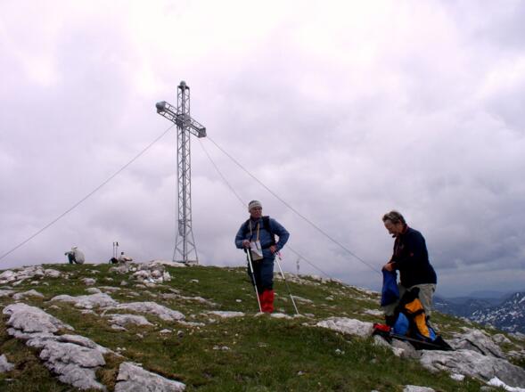Gipfelkreuz Rinnerkogel 2012 m