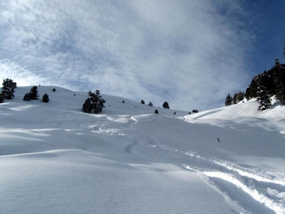 Einsame Abfahrtsspuren