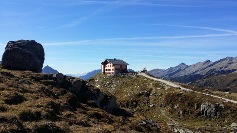 ... unterhalb des Pfitscherjoch Hauses.
