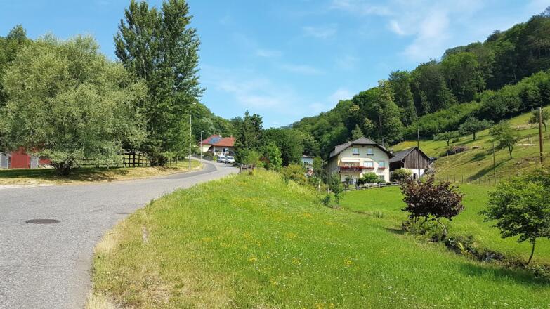 Am Finstergrabenbach entlang