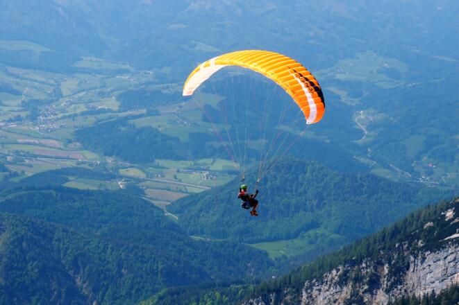 Südanstieg ~1900m, Paragleiter vom Nock gestartet