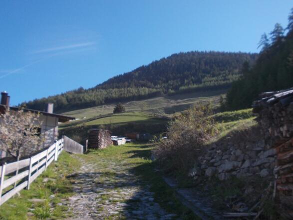 Beginn des "alten Parditscher Weges"