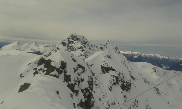 Blick zum Tapenkopf und Standkopf, im Hintergrund rechts der Achensee
