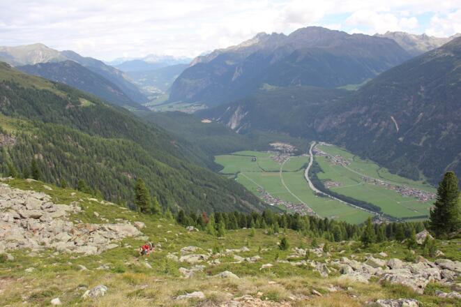 Idyllisches Wiesenplateau Himmelreich kurz vor dem Gipfelaufbau.