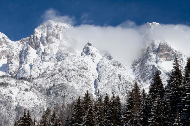Schon zu Beginn: prächtige Aussicht in die Leoganger Steinberge
