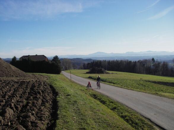 Auffahrt Münzbach, im Hintergrund der Ötscher