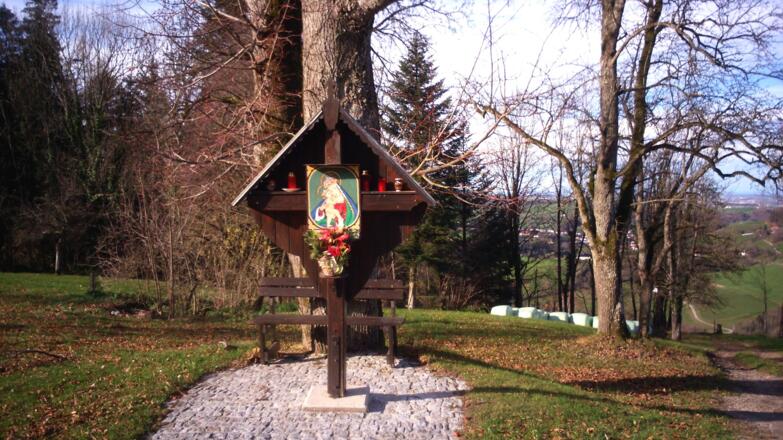 Marterl beim Hof um 630m