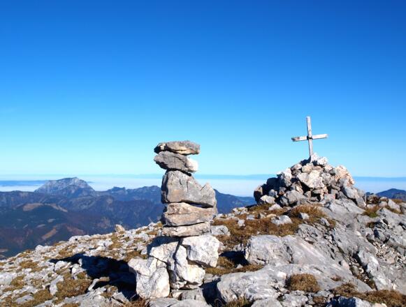 Zwölfer Haupgipfel 2102m mit Traunstein