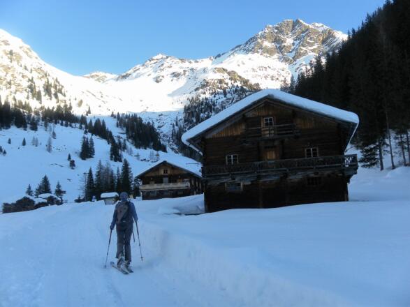 Unterstalleralm und Rote Spitze