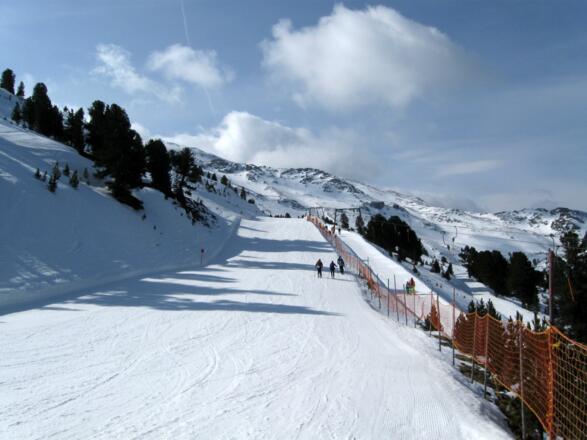 Flachstück auf der Höhe der Bergstation des Schleppliftes.