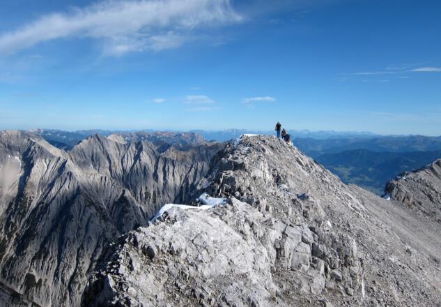 Auf dem Grat zwischen dem "Osteck" und dem Hauptgipfel des Großen Bettelwurfs.