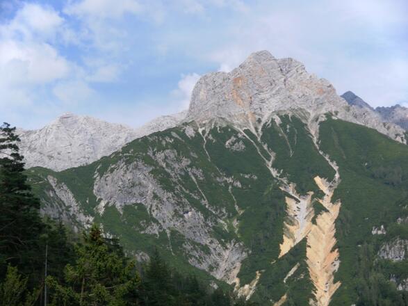 Persailhorn rechts und Ahlhorn links