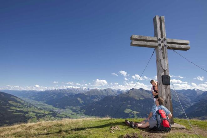 Vom Resterkogel hat man einen traumhaften Weitblick auf die 266 Dreitausender der Nationalparks Hohe Tauern