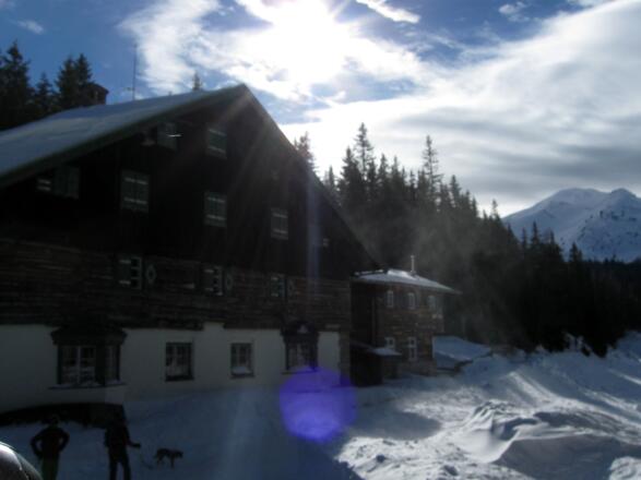 Das ehemilge Gasthaus Obernberger See (im Dornröschenschlaf).