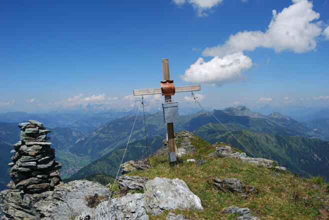 Gipfelkreuz - Laderdinger Gamskarspitze