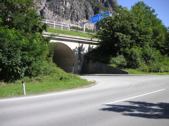 Abzweigung nach der Lawinengalerie