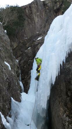 Das tolle Eisschild in der ersten Länge