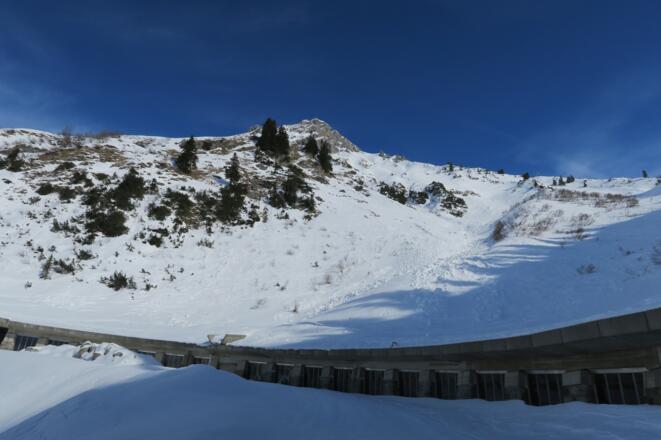 Sprung über die Gallerien