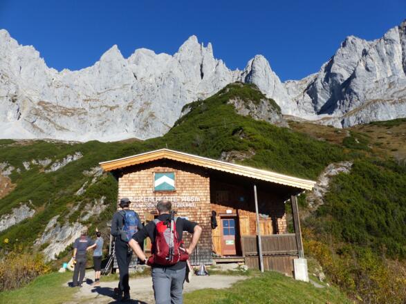 Nach der Ob. Regalm ist es bis zur Ackerlhütte nicht mehr weit.