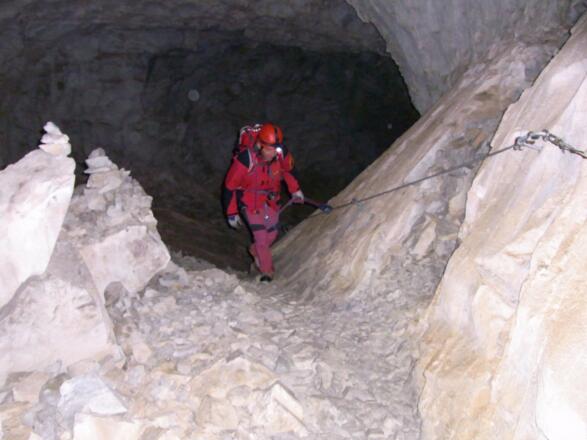 gut zu laufen in der Höhle