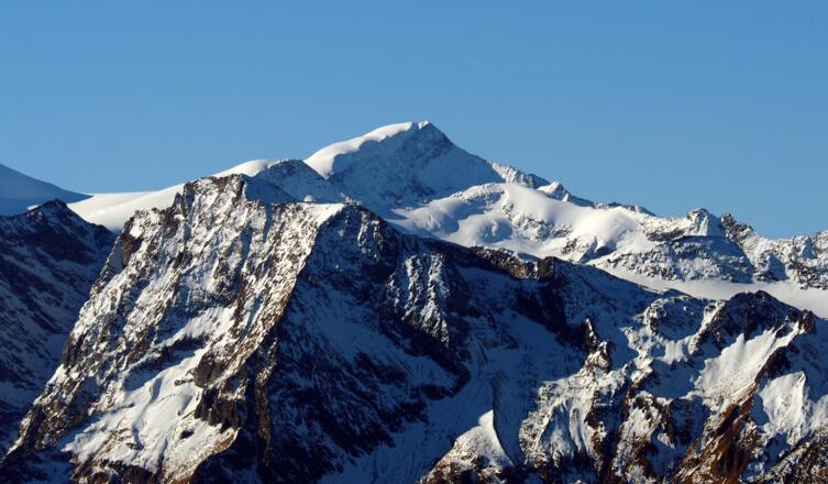 Großvenediger vom Grat~2200m
